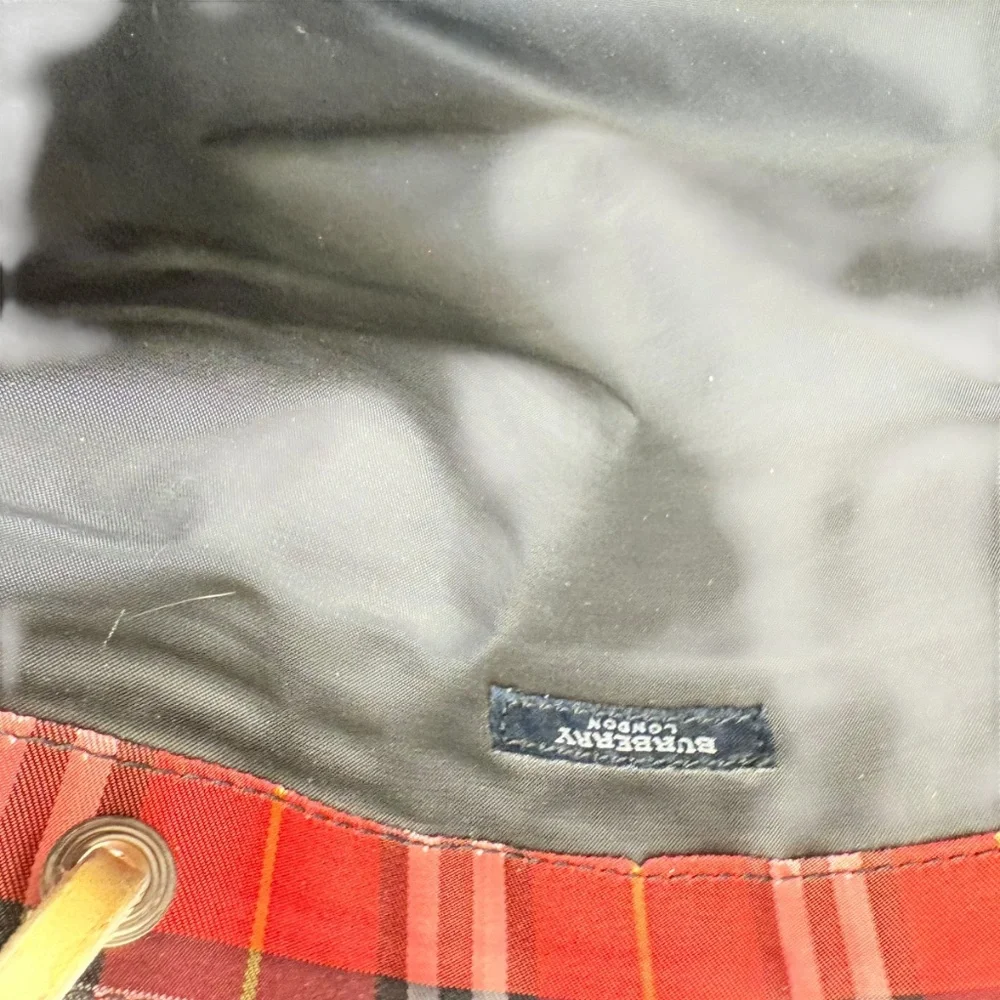 Burberry vintage red plaid oversize travel tote bag - Picture 13 of 16